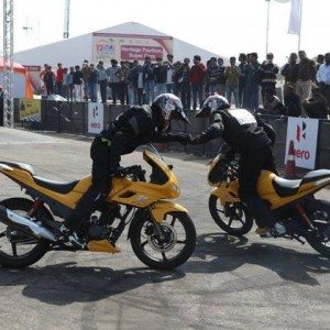 hero karizma facelift images stunts