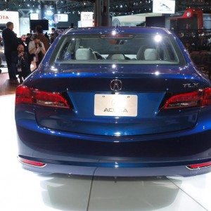 acura tlx new york auto show images