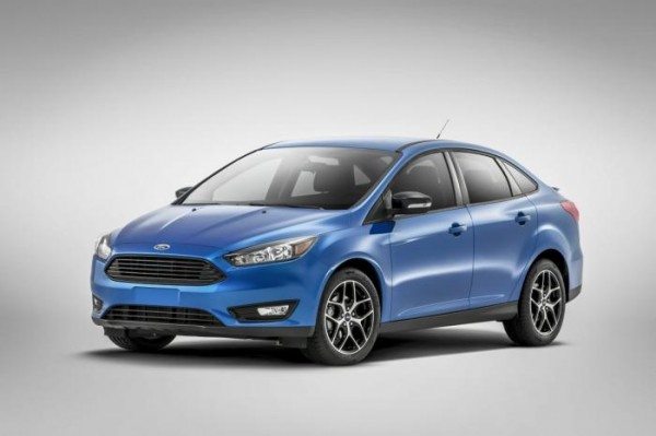 2015-ford-focus-sedan-images-1