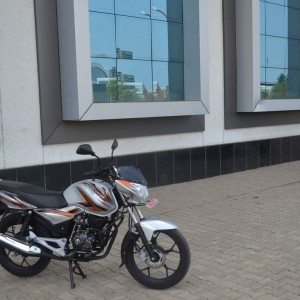 Bajaj Discover  M review