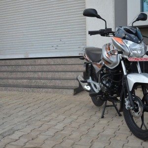 Bajaj Discover  M review