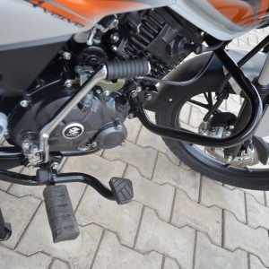 Bajaj Discover  M review