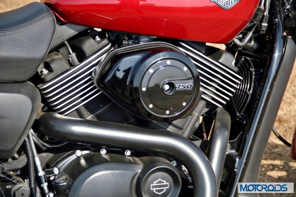 Harley street 750 engine (1)