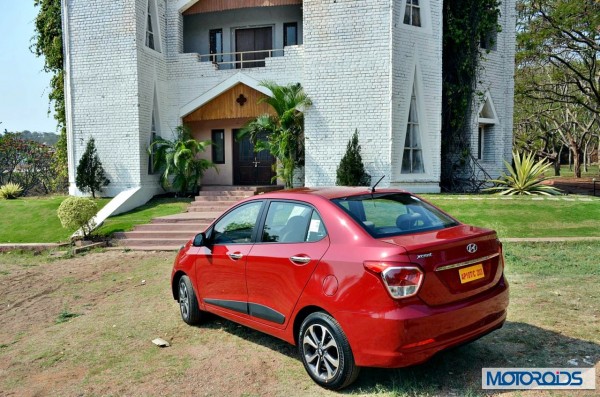 Hyundai Xcent Red (1)