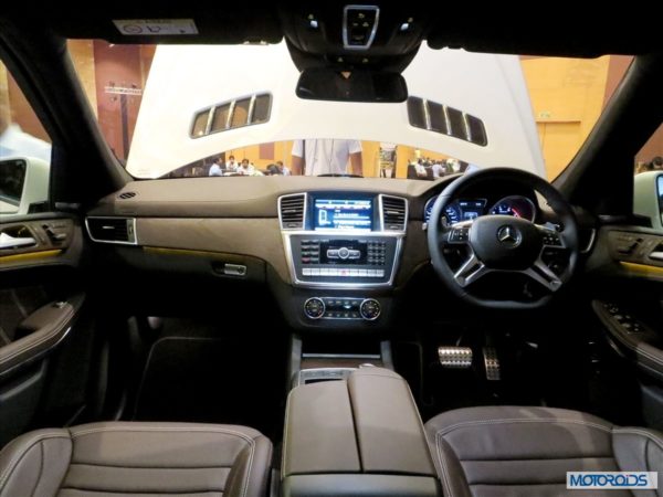 New mercedes GL 63 AMG interior (8)