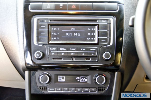 Volkswagen Polo 1.2 TSI interior (8)