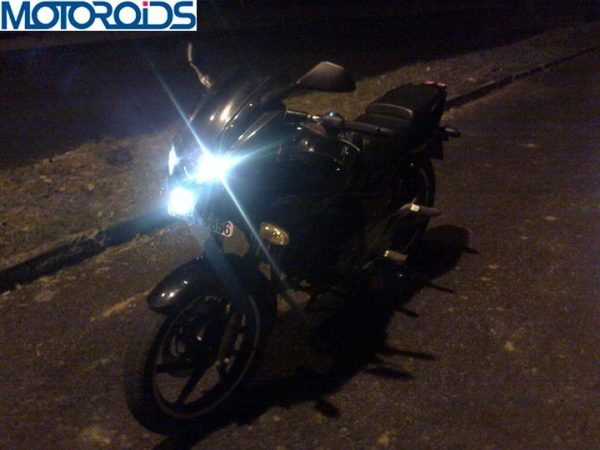 bajaj-pulsar-220-modifications-images (2)