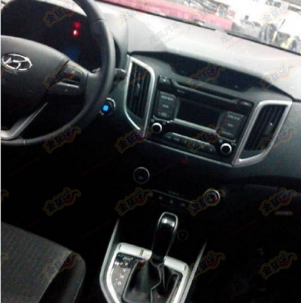 hyundai ix25 interiors images 2