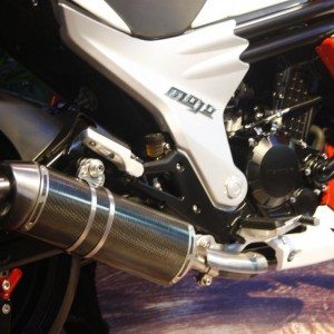 mahindra mojo  launch images