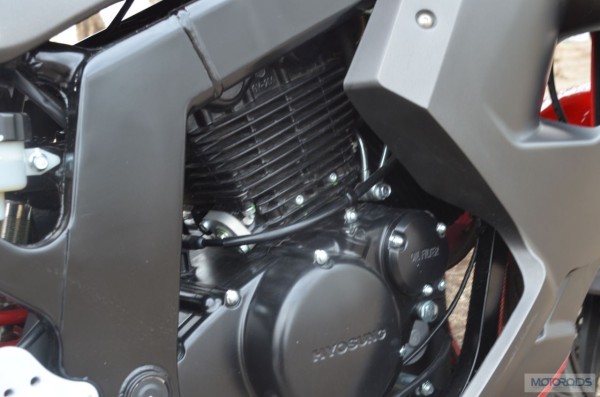 2013 hyosung gt250r review images  (170)
