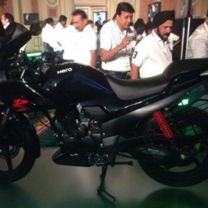 hero karizma facelift images stunts