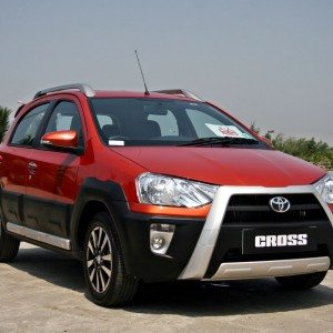 Etios Cross Inferno Orange