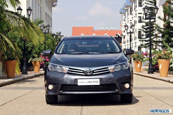 New 2014 Toyota Corolla Altis  (1)