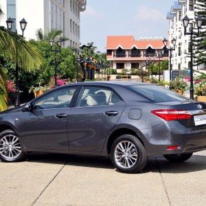 New  toyota Corolla Altis India