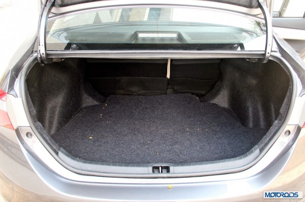 New 2014 toyota corolla boot