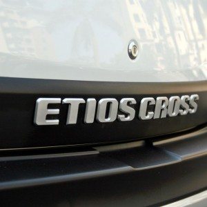 New Toyota Etios Cross review