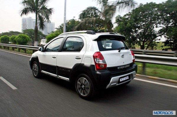 Toyota Etios Cross  exterior (5)