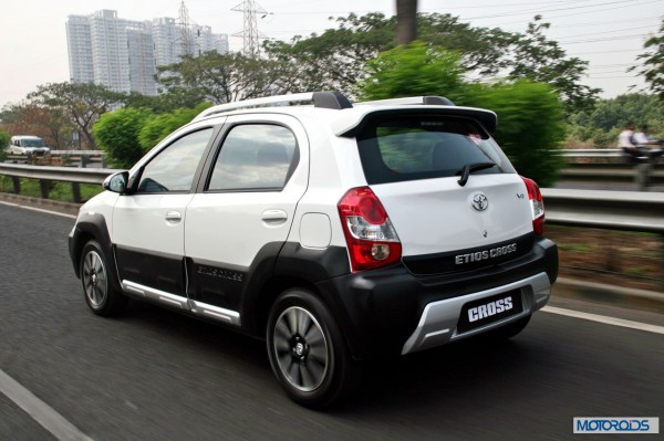 Toyota Etios Cross  exterior (6)