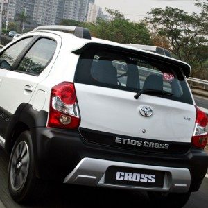 Toyota Etios Cross exterior