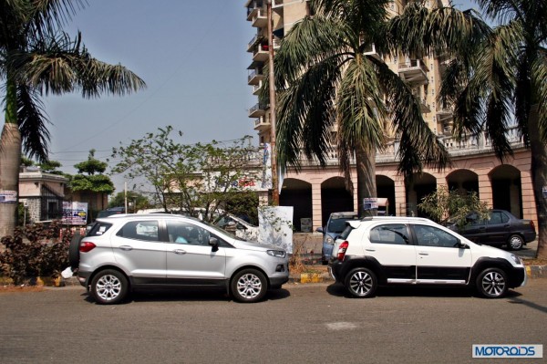 Toyota Etios Cross exterior action (7)