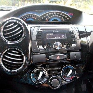 Toyota Etios Cross interior