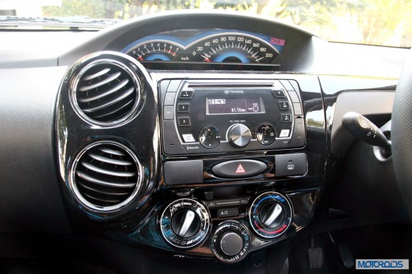 Toyota Etios Cross interior (2)