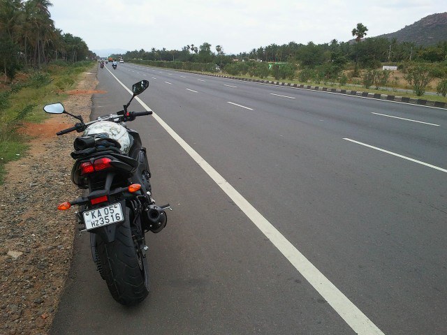 Yamaha FZ1 India ride