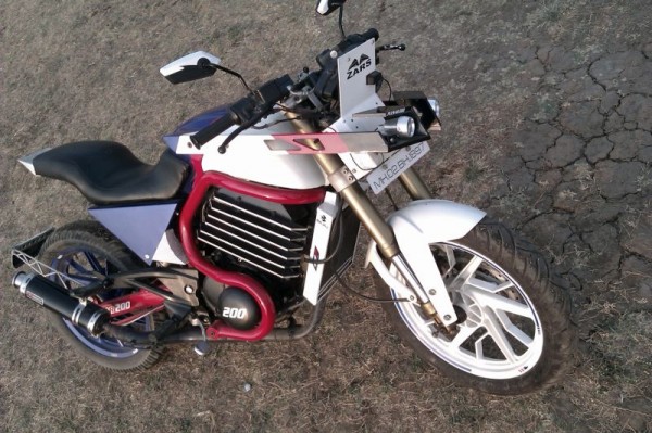 modified bajaj pulsar 200 zars 3