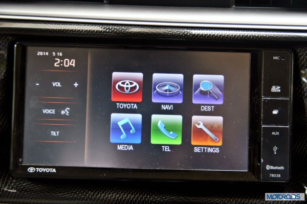 new 2014 toyota Corolla interior (18)