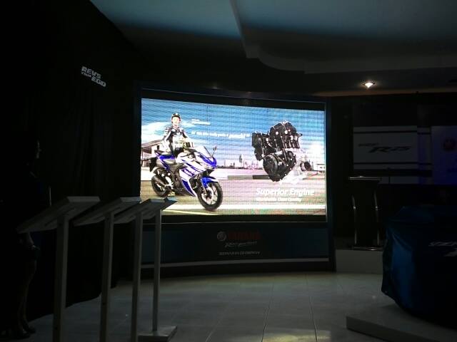 [RELEASED] Yamaha YZF R25 Engine Details and Images | Motoroids