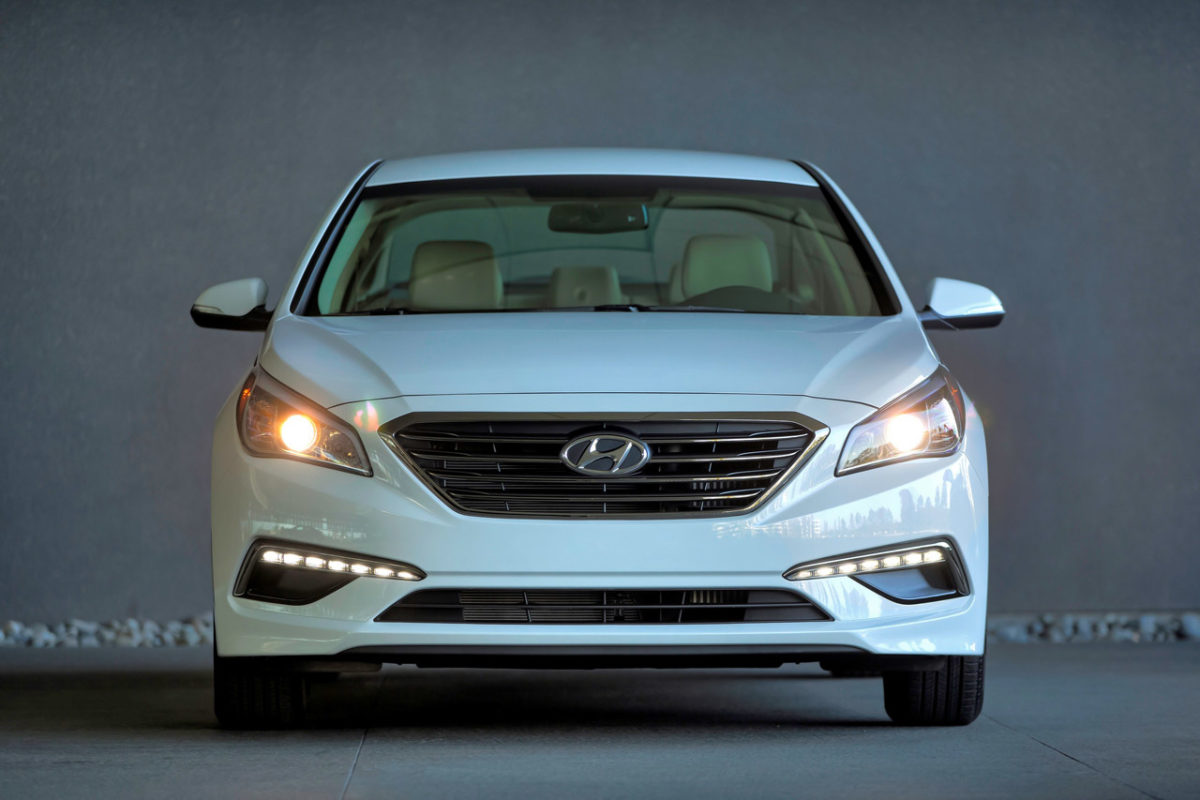 hyundai sonata eco image med