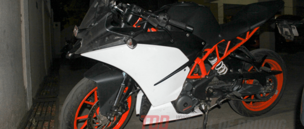 ktm rc spied inIndia