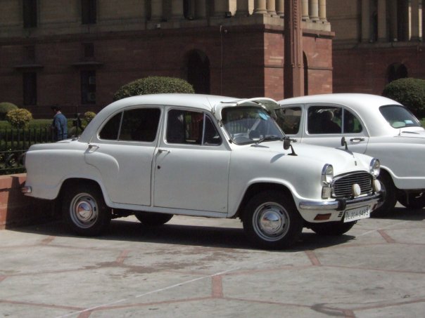 Hindustan_Ambassador_Car
