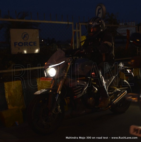 Mahindra-Mojo-300-SpyPics-3