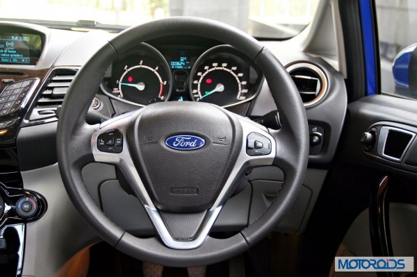 New 2014 Ford Fiesta interior (19)