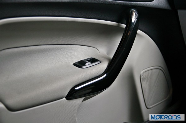 New 2014 Ford Fiesta interior (23)