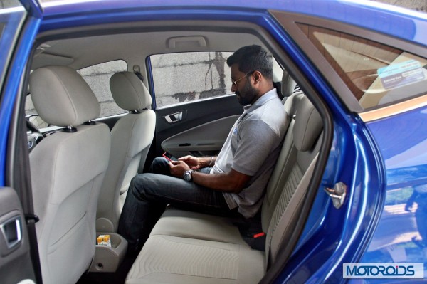 New 2014 Ford Fiesta interior (28)