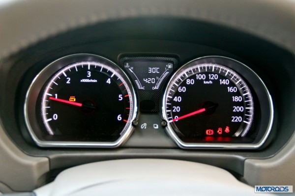 New 2014 Nissan Sunny Facelift  interior  (23)