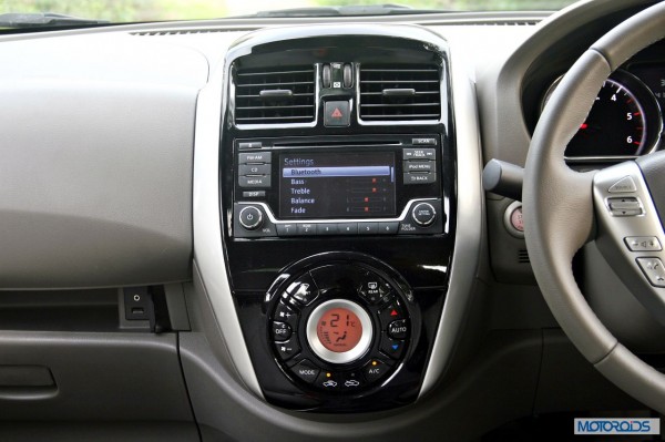 New 2014 Nissan Sunny Facelift  interior  (4)