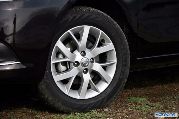 New 2014 Nissan Sunny exterior (10)