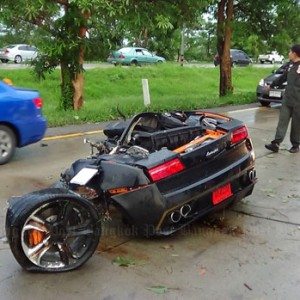 lamborghini crash image