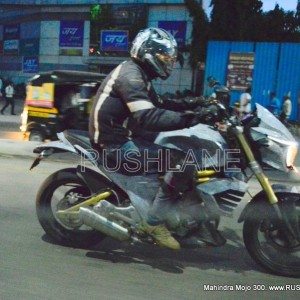 mahindra mojo topspeed spy pics