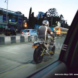 mahindra mojo topspeed spy pics