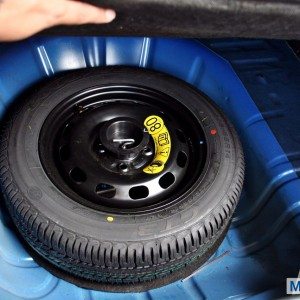 new  Ford Fiesta boot