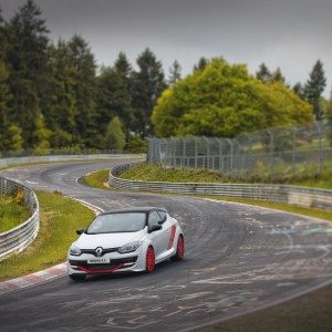 renault megane rs  trophy r