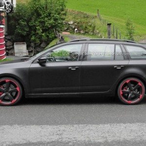 Faster Skoda Octavia vRS spied.