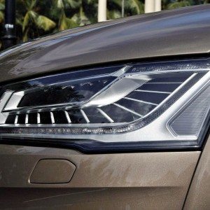 Audi AL headlight