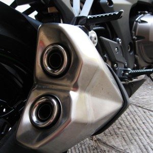 Kawasaki Z brushed metal exhaust