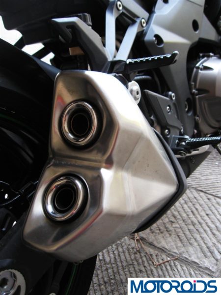 2014 Kawasaki Z1000 brushed metal exhaust