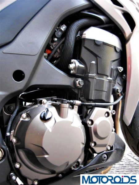 2014 Kawasaki Z1000 engine